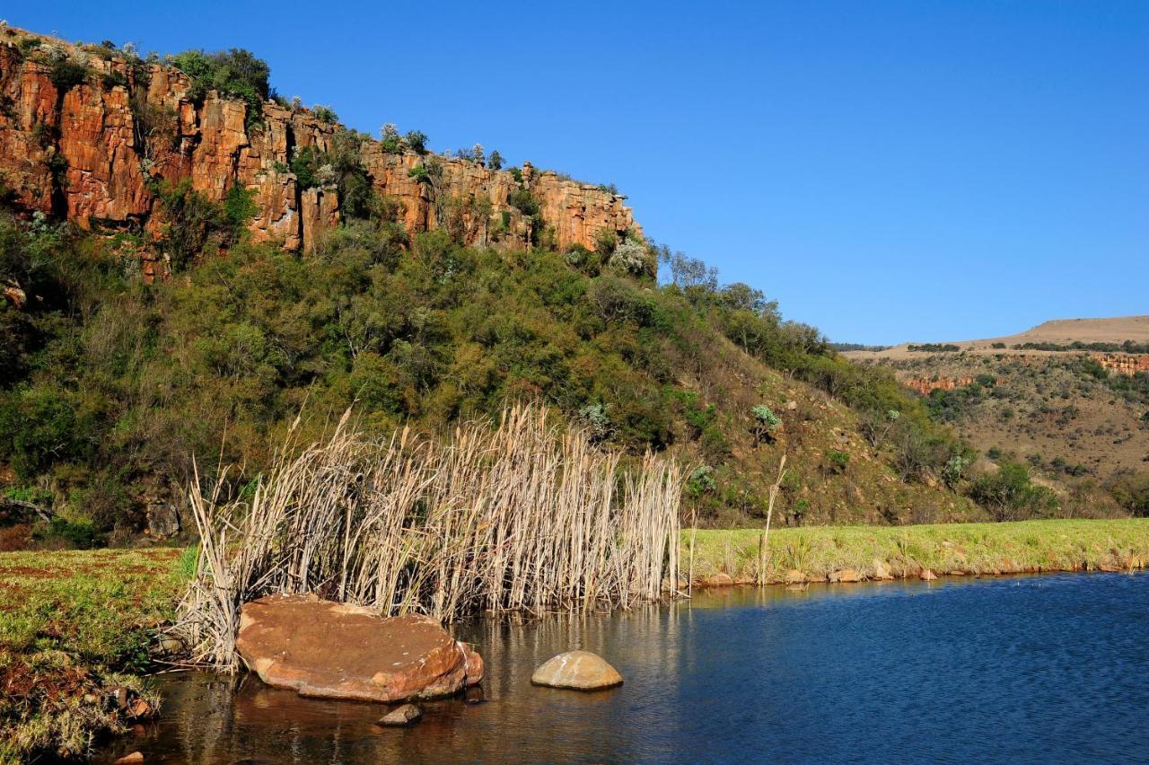 Komati Gorge Lodge, R 36 Halfway Between Carolina And Machadodorp Exterior photo